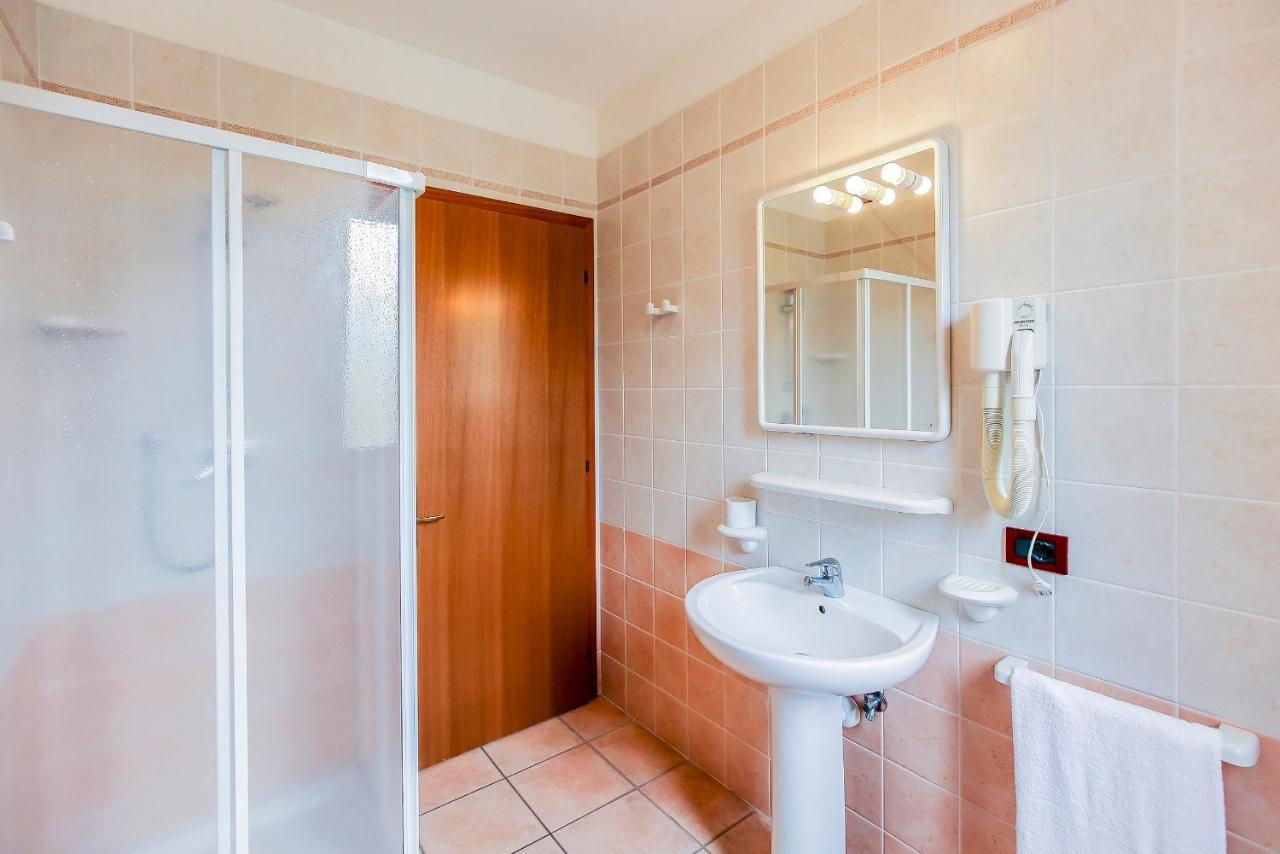 Ginepri Lido Altanea Apartment Caorle Ngoại thất bức ảnh