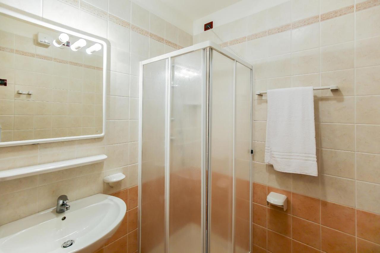 Ginepri Lido Altanea Apartment Caorle Ngoại thất bức ảnh
