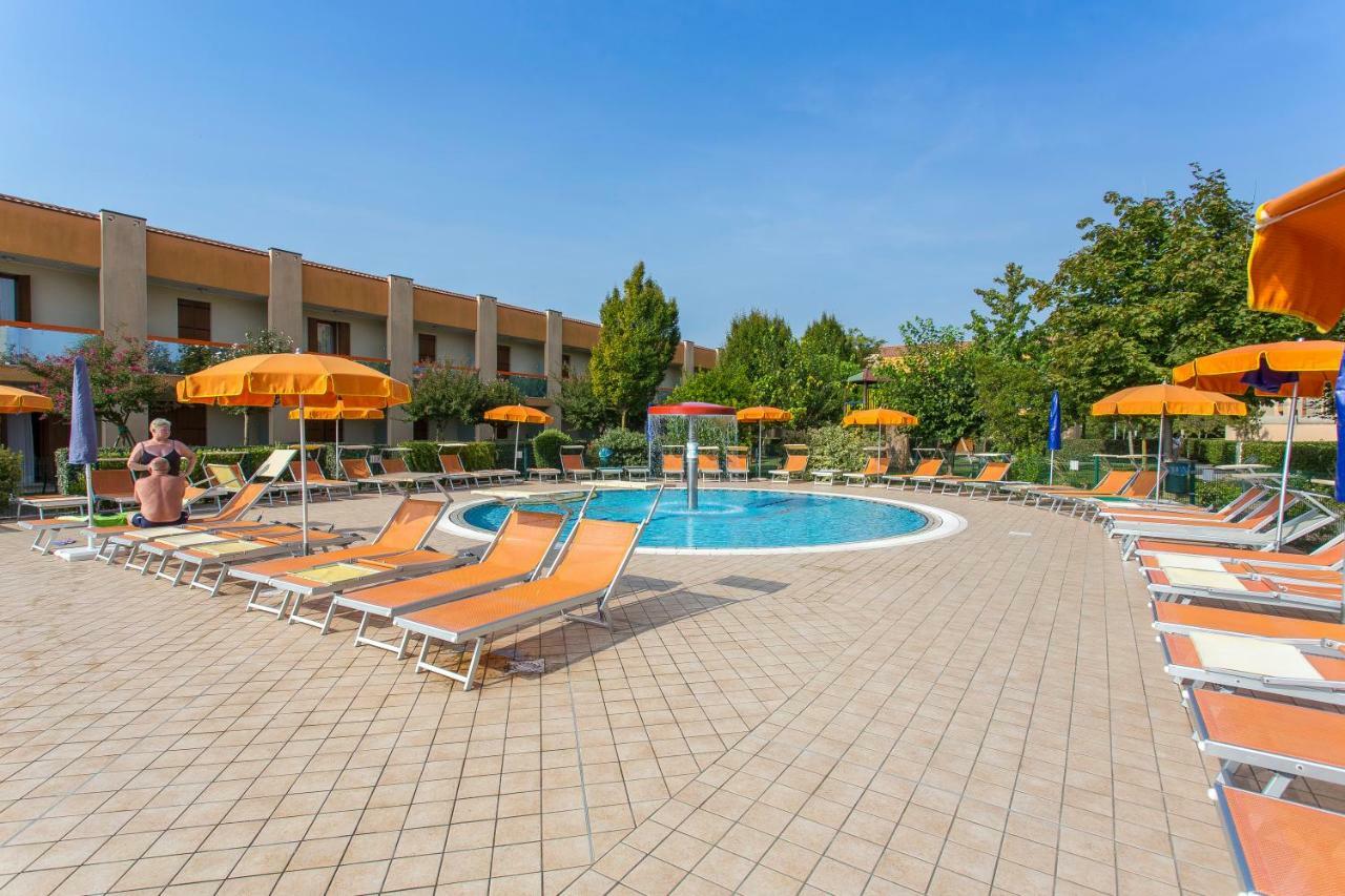 Ginepri Lido Altanea Apartment Caorle Ngoại thất bức ảnh