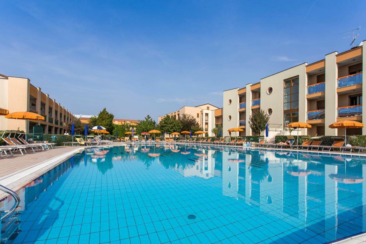 Ginepri Lido Altanea Apartment Caorle Ngoại thất bức ảnh